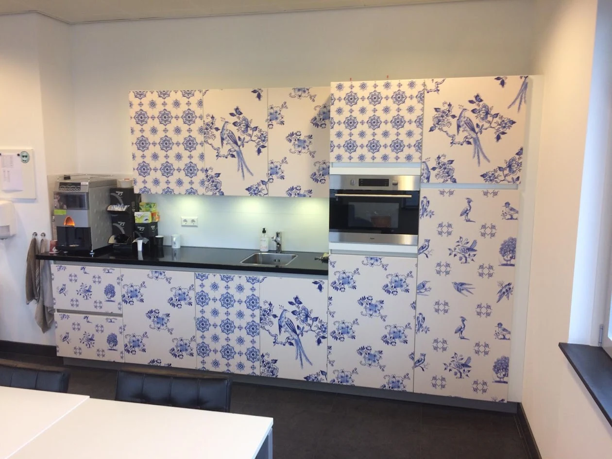 Kitchens and cabinet fronts